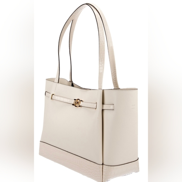 Michael Kors Handbags - Michael Kors Tote Bag